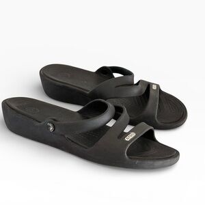 Crocs Patricia Womens size 8 Black Strappy Low Wedge Slip-On Comfort Sandals